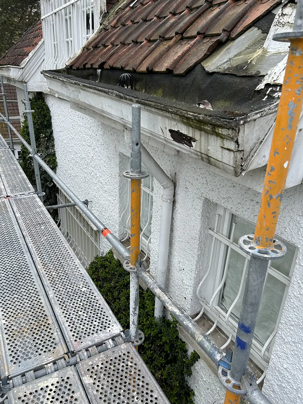 Travaux corniche en mauvais état
